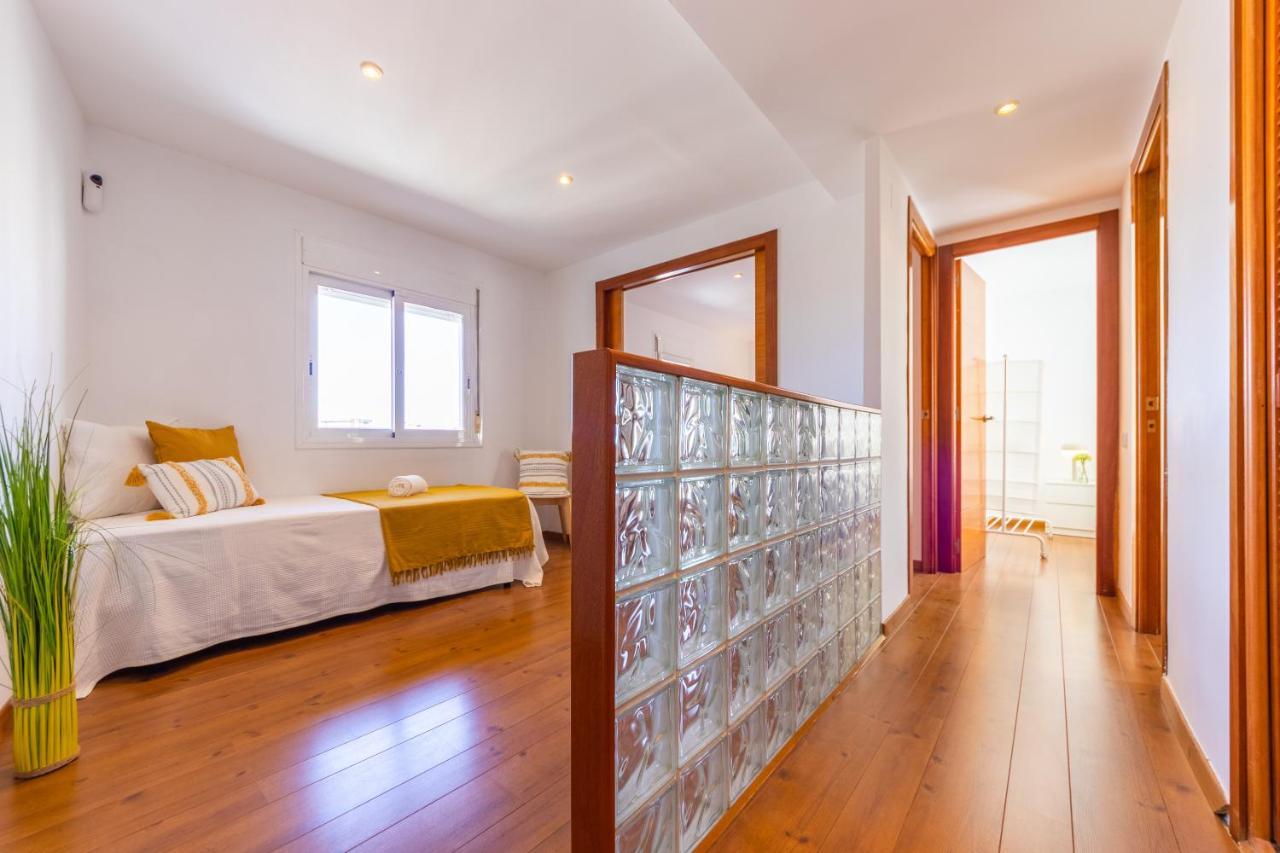 Wooow!!! Atic Centric Amb Terrassa Apartment Tarragona Bagian luar foto